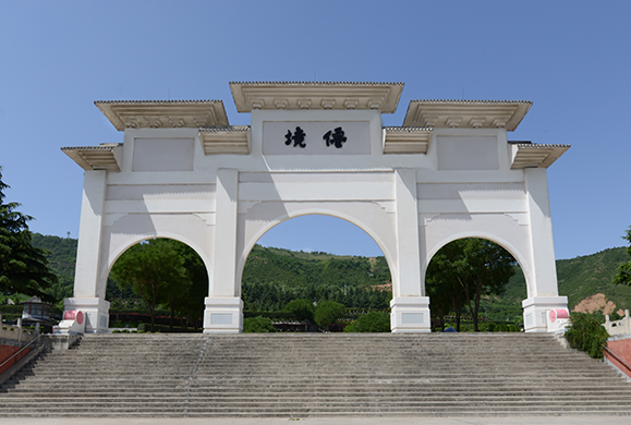 西安市霸陵墓園新區-仙境山門